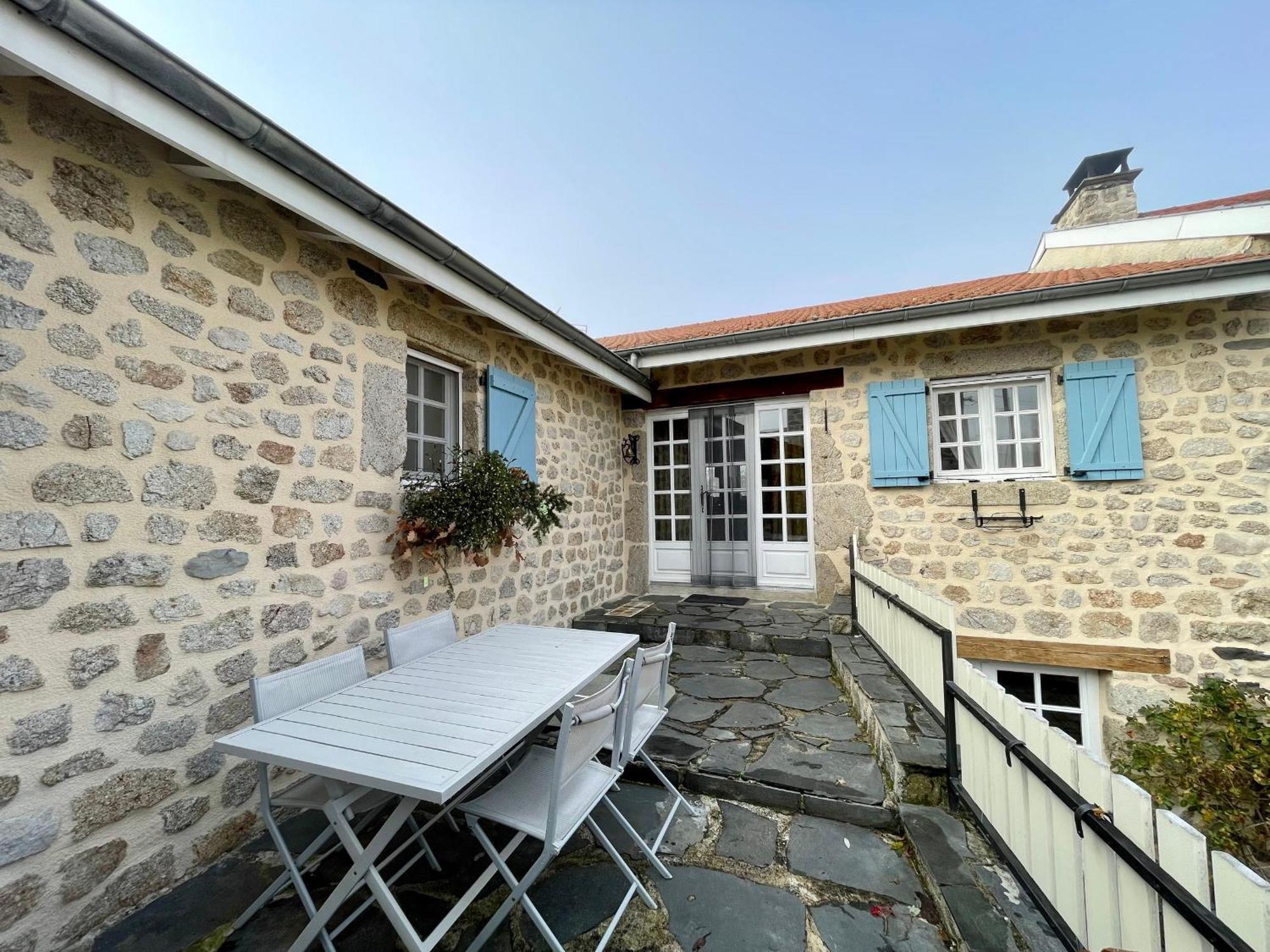 Gite Familial Avec Terrasse Proche Chateaux, Lac, Et Parcours Aventure - Fr-1-582-174 Saint-Maurice-de-Lignon Exterior foto